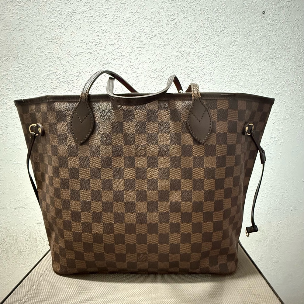 Louis Vuitton Damier Ebene Tote